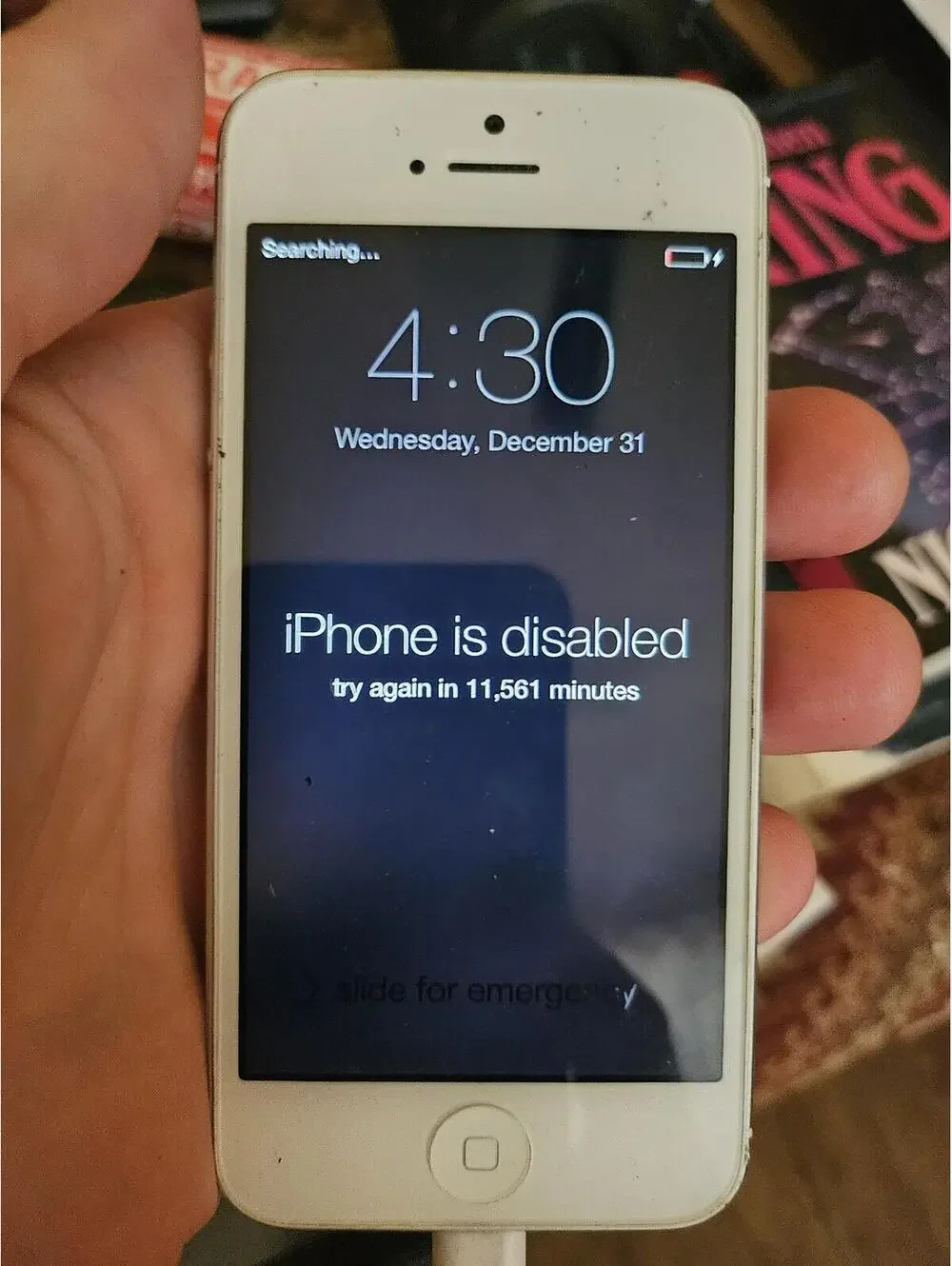 Apple iPhone 5 (i think) - White- charges and powers on. Working.